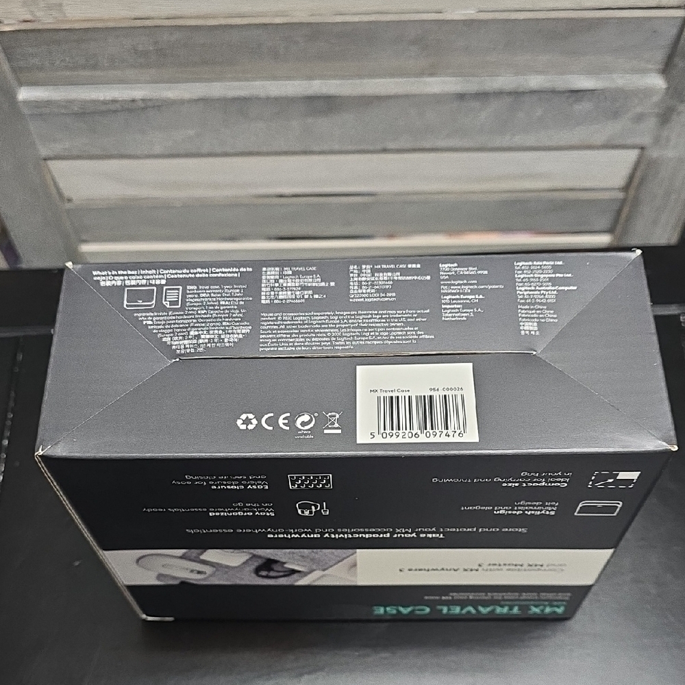 MX Travel Case - Gray | Logitech - Picture 8 of 14